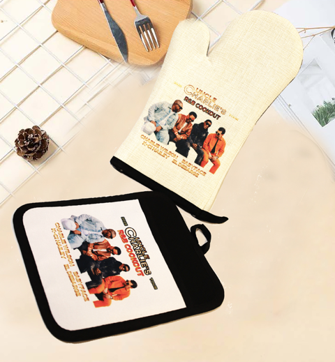 Cookout Pot Holder & Oven Mitt Set